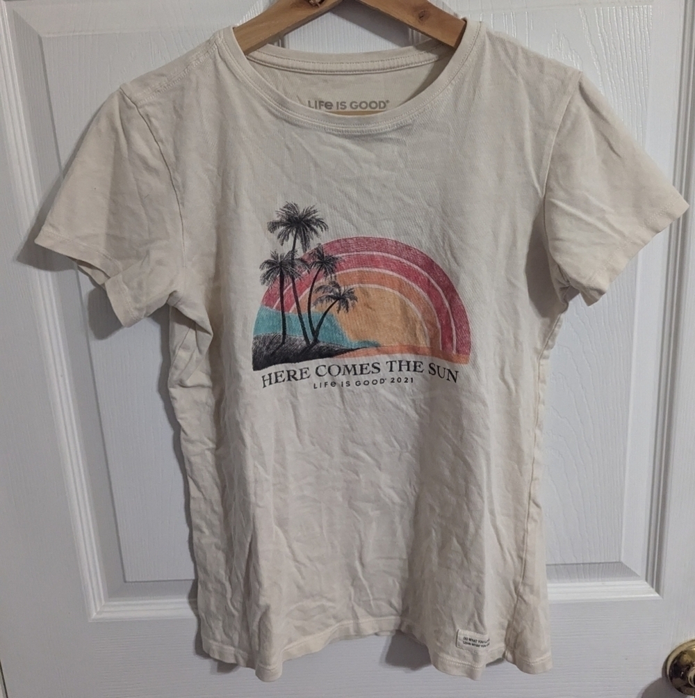 Life Is Good Womens XS Shirt Short Sleeve Tee Crusher Tan Beige Top Size